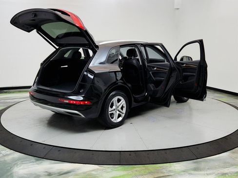 Used 2018 Audi Q5 2.0T Premium image 11