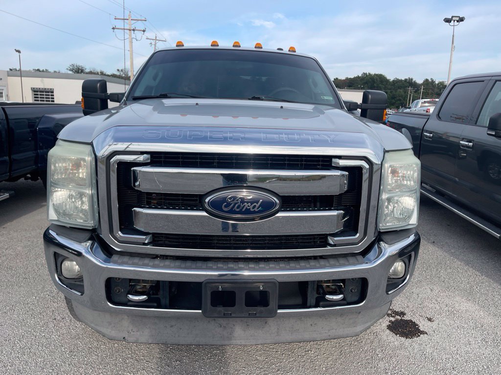 Used 2013 Ford F250 XLT w/ Chrome Pkg AWD/4WD image 2