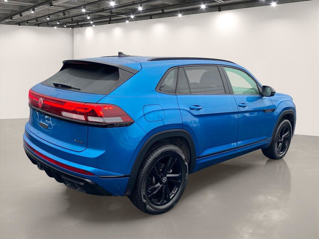 Used 2025 Volkswagen Atlas Cross Sport SEL R-Line AWD/4WD image 7