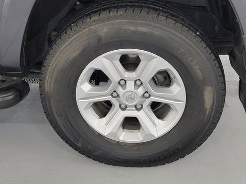 Certified 2020 Toyota 4Runner SR5 Premium image 12