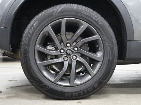 Used 2018 Land Rover Discovery Sport HSE AWD/4WD image 37