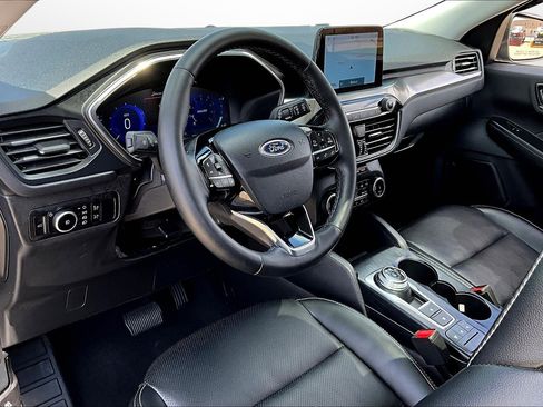 Used 2022 Ford Escape Titanium w/ Class II Trailer Tow Package image 20