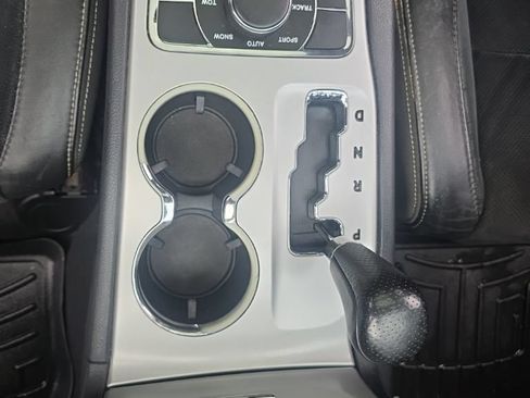 Used 2012 Jeep Grand Cherokee SRT8 w/ Luxury Group II AWD/4WD image 40