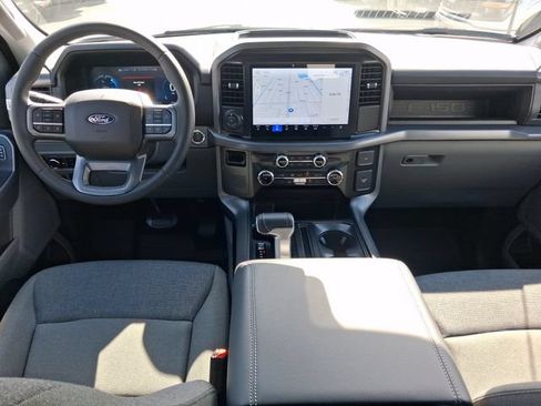 Used 2025 Ford F150 Lightning XLT AWD/4WD image 7