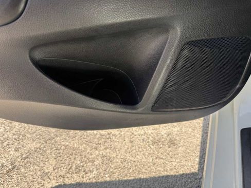 Used 2015 Nissan Altima 2.5 SV FWD image 15