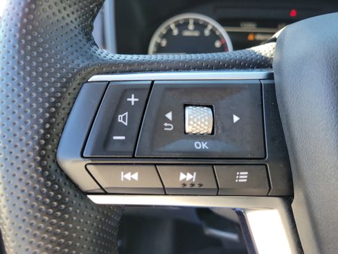 Used 2024 Mitsubishi Outlander SE Black Edition image 24