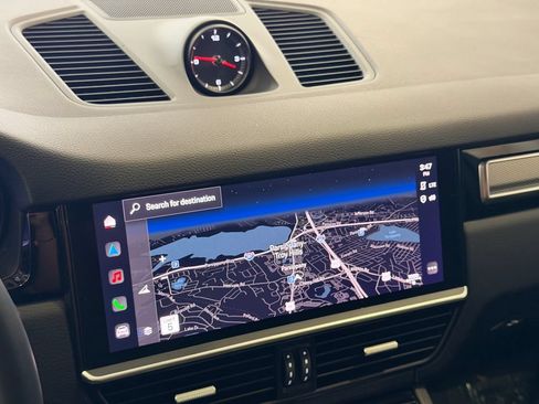 Certified 2023 Porsche Cayenne Platinum Edition AWD/4WD image 20
