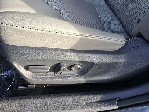 Certified 2021 Toyota Camry XLE w/ Navigation Upgrade Package image 26