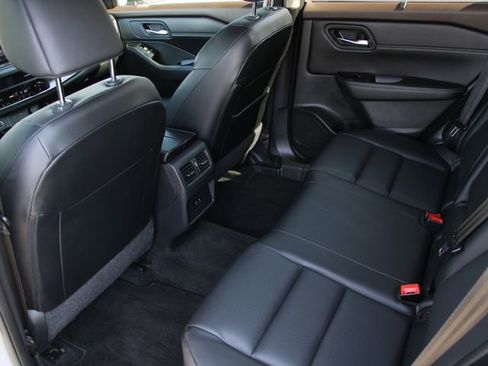 Certified 2023 Nissan Rogue SV w/ SV Premium B Package FWD image 29