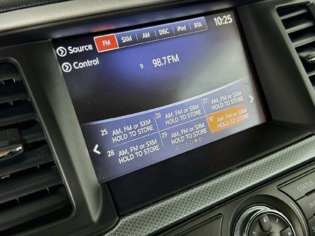 Used 2018 Nissan Pathfinder SL AWD/4WD image 15