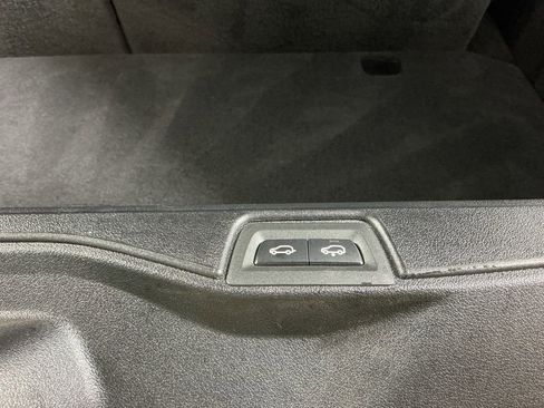 Certified 2025 BMW X7 xDrive40i w/ M Sport Package AWD/4WD image 33