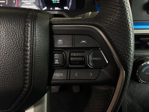 Used 2025 Toyota Tacoma TRD Off-Road AWD/4WD image 33