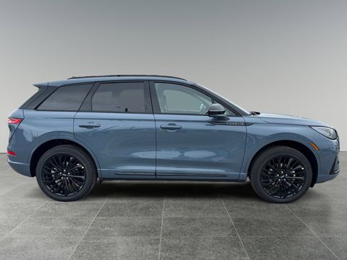 New 2026 Lincoln Corsair Premiere image 6