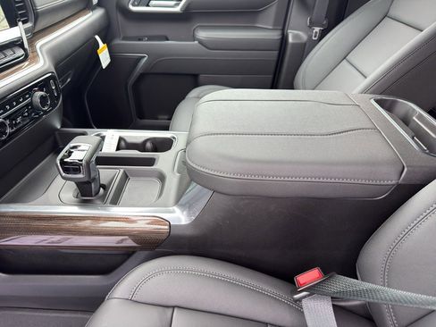 New 2026 Chevrolet Silverado 1500 LT w/ Z71 Off-Road Package image 14