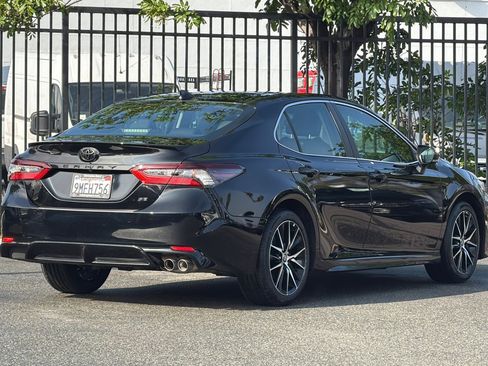 Used 2024 Toyota Camry SE image 4