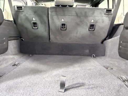 Used 2025 Jeep Wrangler Unlimited Sahara w/ Safety Group AWD/4WD image 28