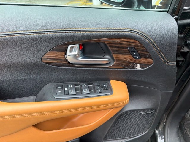 Used 2021 Chrysler Pacifica Pinnacle AWD/4WD image 13