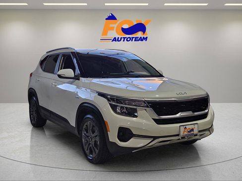 Used 2023 Kia Seltos S AWD/4WD image 6