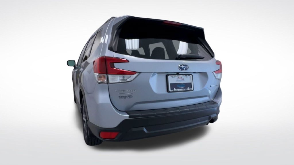 Used 2020 Subaru Forester Limited AWD/4WD image 6