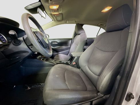 Used 2020 Toyota Corolla LE image 21