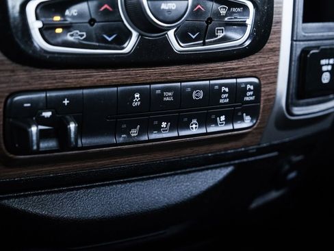 Used 2017 RAM 2500 Laramie image 52