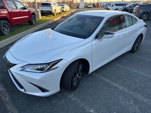 Used 2023 Lexus ES 350 w/ Premium Package image 7