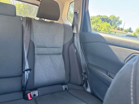Used 2025 Nissan Rogue SV FWD image 39