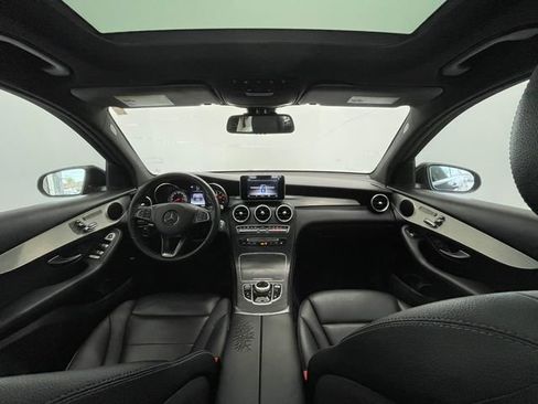 Used 2019 Mercedes-Benz GLC 300 GLC 300 image 20