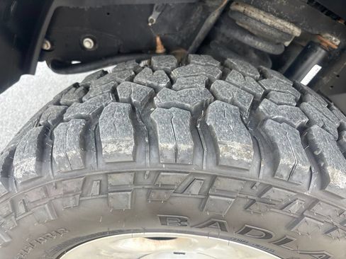 Used 2018 RAM 2500 SLT AWD/4WD image 9
