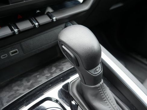 Used 2023 Chevrolet Colorado Trail Boss w/ Technology Package image 19