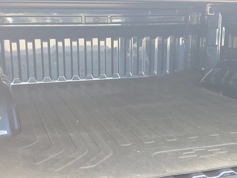 Certified 2023 Chevrolet Silverado 1500 LT AWD/4WD image 33