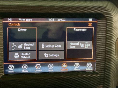 Used 2020 Jeep Wrangler Sport image 13