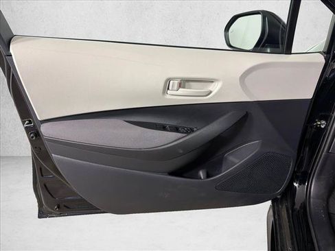 Used 2026 Toyota Corolla LE FWD image 10