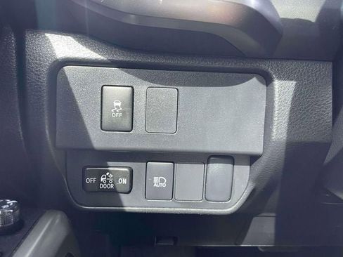 Certified 2023 Toyota Tacoma SR5 w/ SX Package AWD/4WD image 21