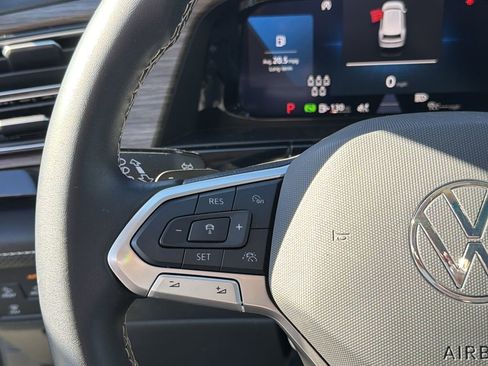 Used 2025 Volkswagen Atlas SEL image 26