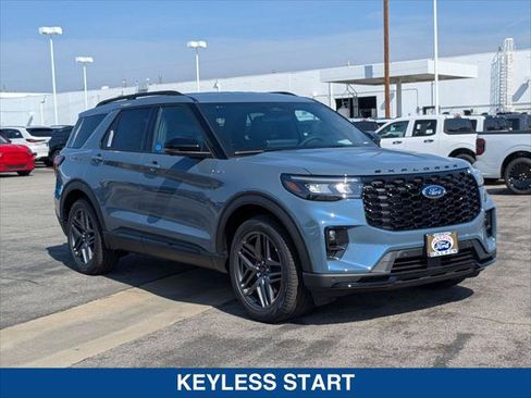 New 2026 Ford Explorer ST-Line image 7