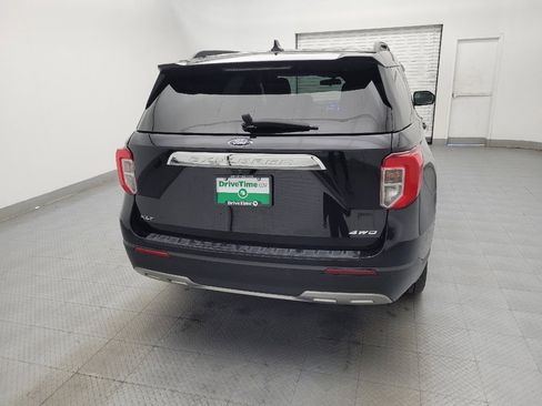 Used 2021 Ford Explorer XLT w/ Equipment Group 202A image 7