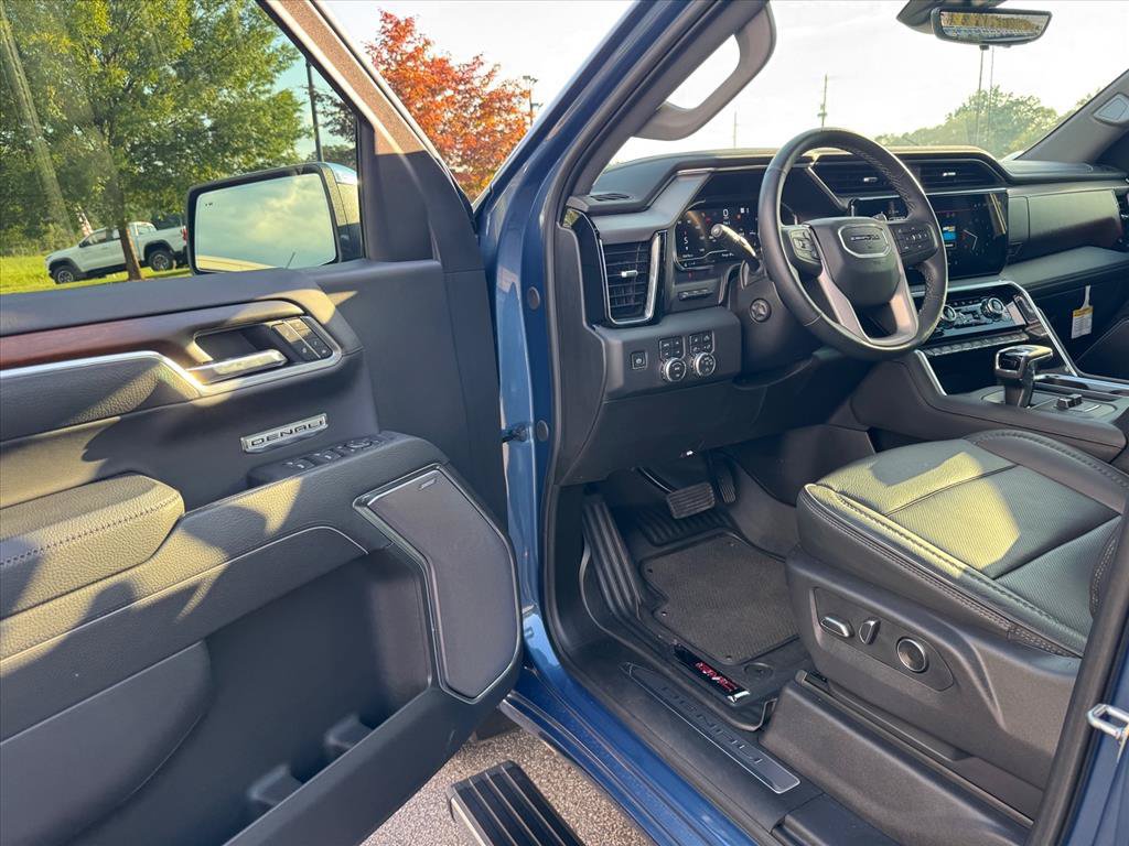 Used 2025 GMC Sierra 1500 Denali w/ Denali Reserve Package AWD/4WD image 15