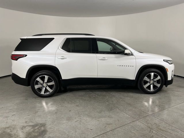 Certified 2023 Chevrolet Traverse LT w/ LT Premium Package FWD image 9