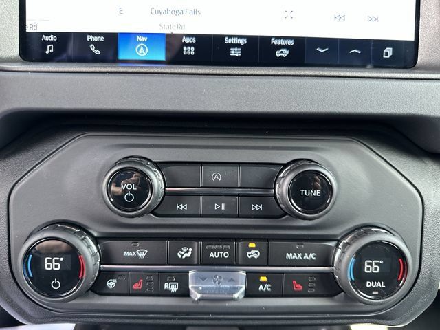 Used 2025 Ford Bronco Badlands AWD/4WD image 18