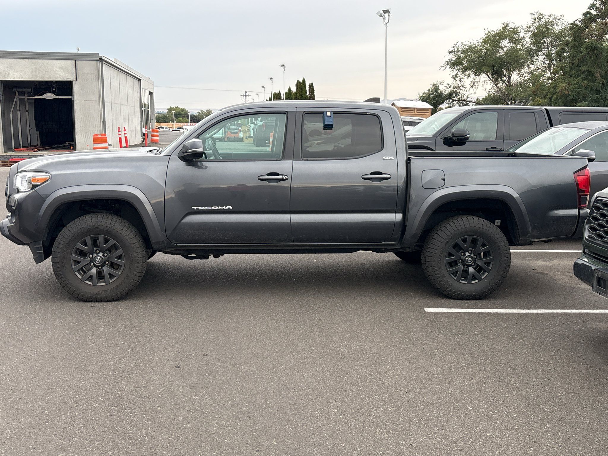 Certified 2022 Toyota Tacoma SR5 w/ Technology Package AWD/4WD image 9