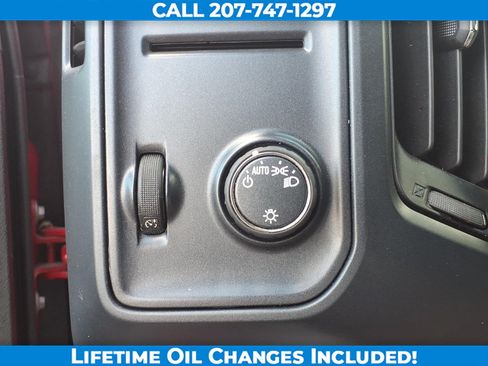 Used 2018 Chevrolet Silverado 1500 W/T AWD/4WD image 15
