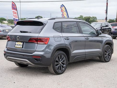 Used 2023 Volkswagen Taos S FWD image 5