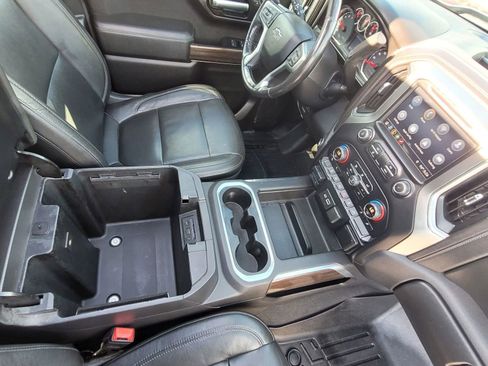 Used 2019 Chevrolet Silverado 1500 RST image 21