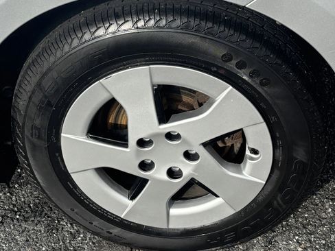 Used 2013 Toyota Prius Three image 8