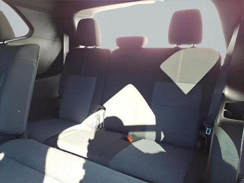 Used 2025 GMC Acadia Elevation image 20