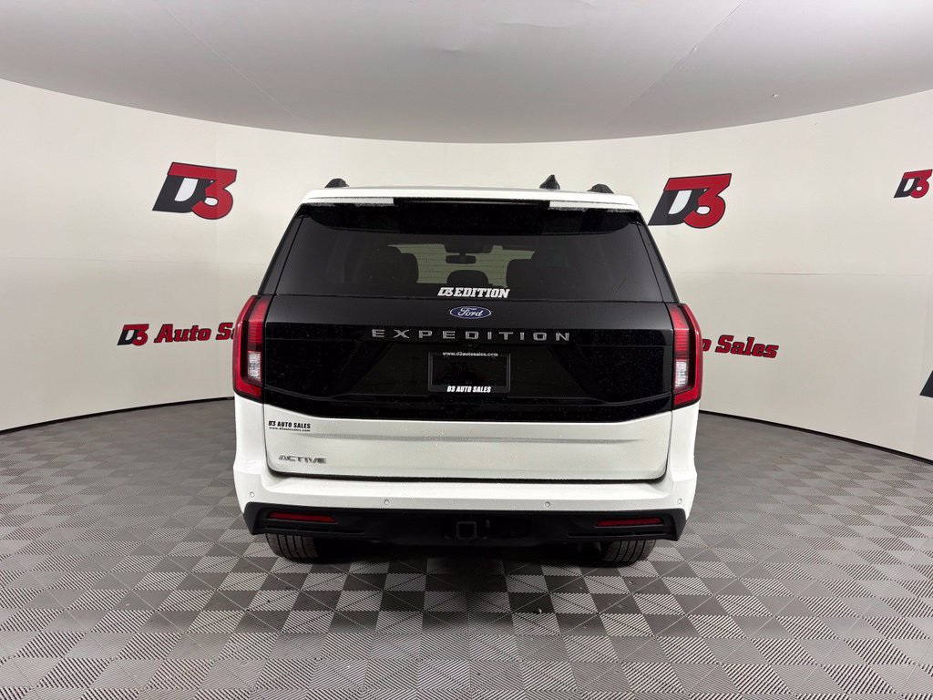 Used 2025 Ford Expedition Active RWD image 7