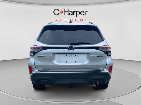 Used 2025 Subaru Forester Touring AWD/4WD image 4
