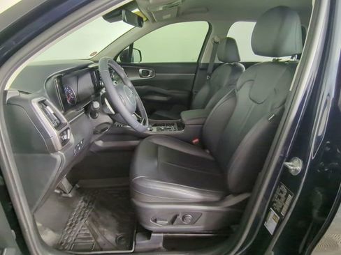 Used 2023 Kia Sorento EX image 19
