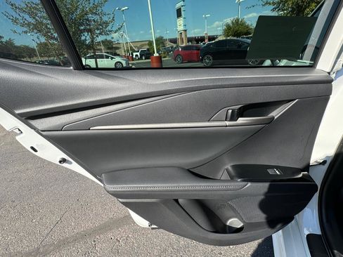 New 2026 Toyota Camry Hybrid image 10